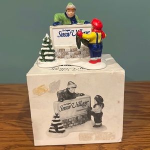 Vtg 1989 Dept 56 The original Snow Village “Kids decorating the Village Sign”